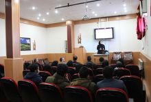 دفاع اولین دانش آموخته زبان انگلیسی دانشگاه صنعتی شاهرود از پایان نامه خود